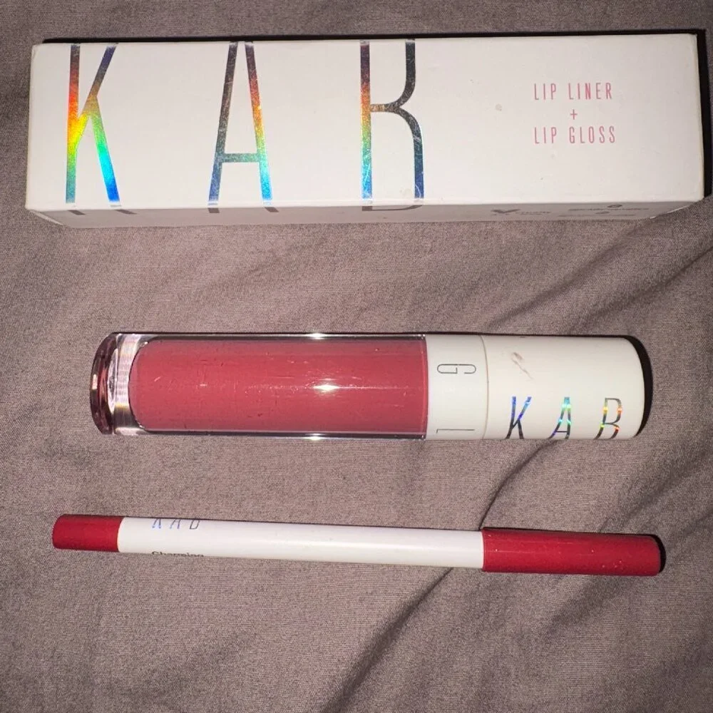 KAB Cosmetics Lip Gloss & Lip Liner Set Charming NIB